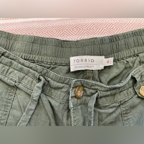 Torrid Shorts - Picture 2 of 3